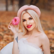 Profile picture of Eva Sinclair