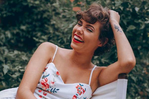 Meet The Punsify Team 23 Ella Dawson