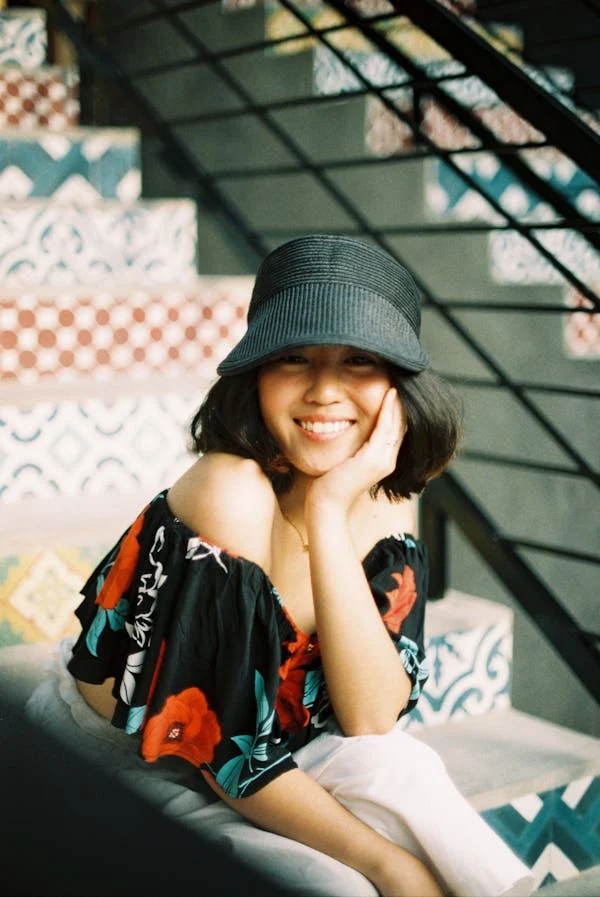 Meet The Punsify Team 33 Lila Monroe