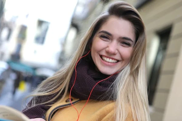 Meet The Punsify Team 13 Olivia James